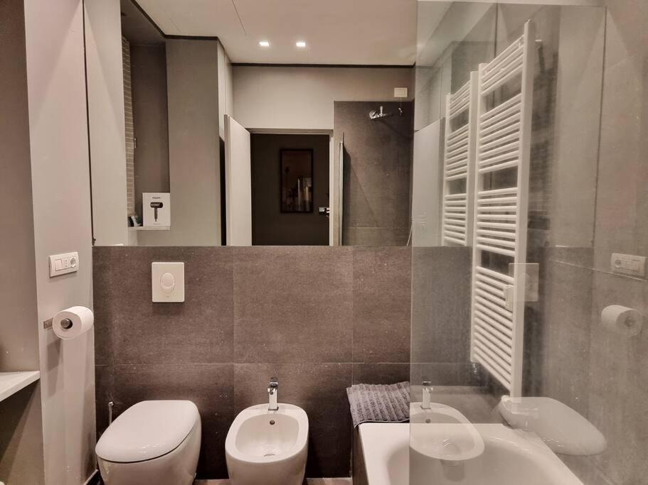 Gazzana Corner House Apartment Milan Bagian luar foto
